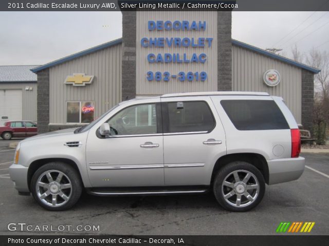2011 Cadillac Escalade Luxury AWD in Silver Lining Metallic