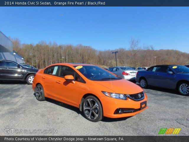 2014 Honda Civic Si Sedan in Orange Fire Pearl