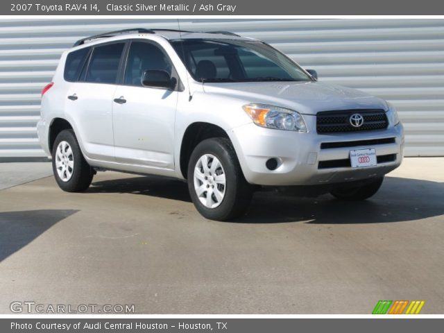 2007 Toyota RAV4 I4 in Classic Silver Metallic