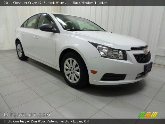 2011 Chevrolet Cruze LS in Summit White