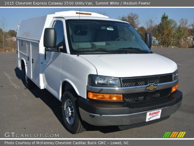 2015 Chevrolet Express Cutaway 3500 Utility Van in Summit White