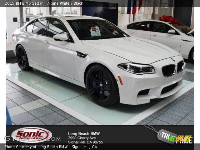 2015 BMW M5 Sedan in Alpine White