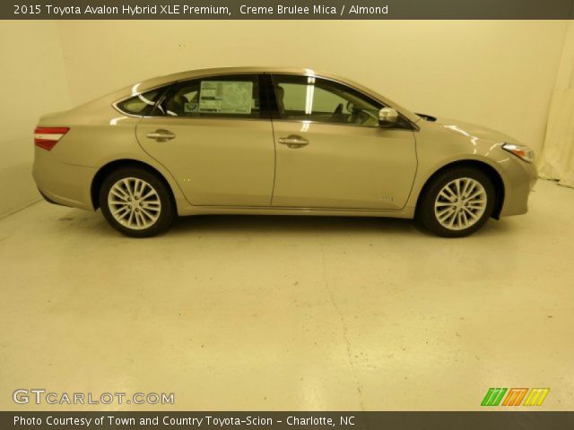 2015 Toyota Avalon Hybrid XLE Premium in Creme Brulee Mica