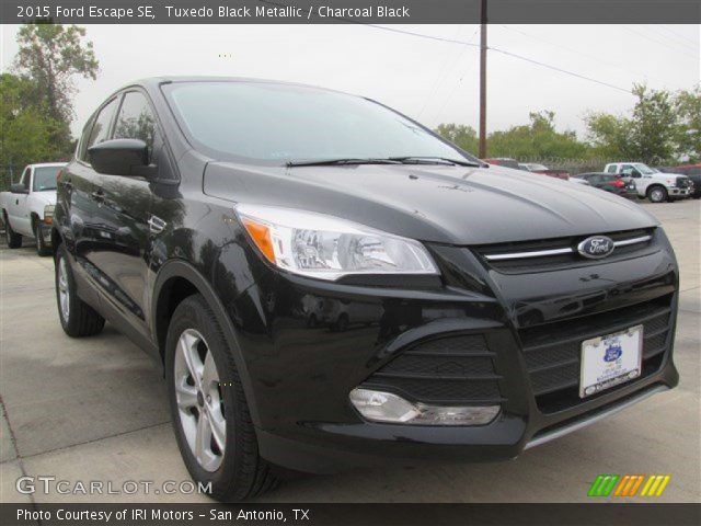 2015 Ford Escape SE in Tuxedo Black Metallic