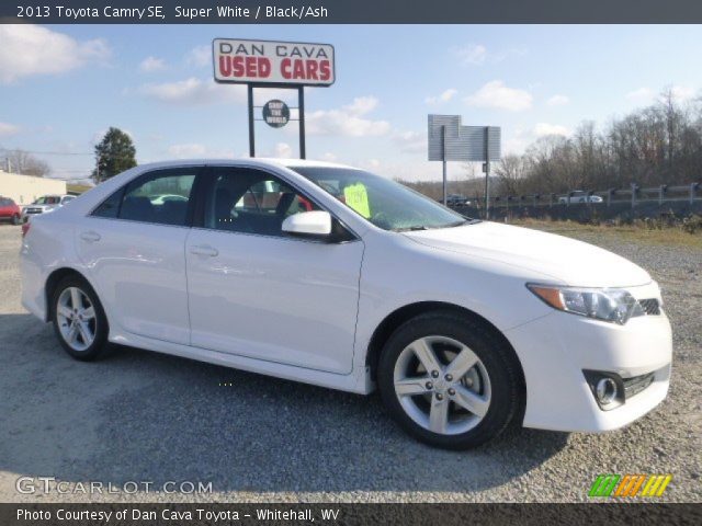 2013 Toyota Camry SE in Super White