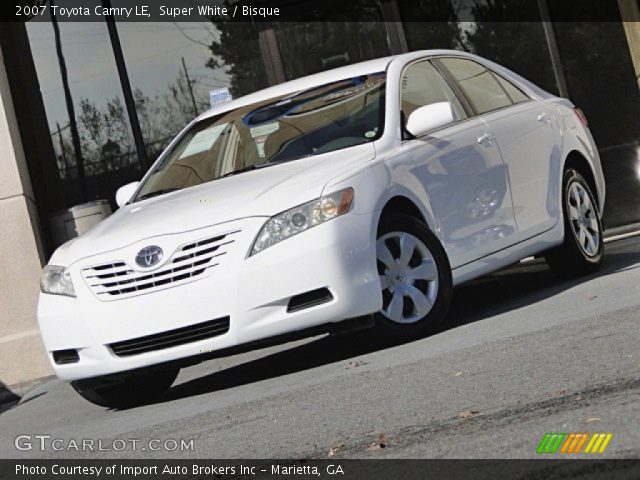 2007 Toyota Camry LE in Super White