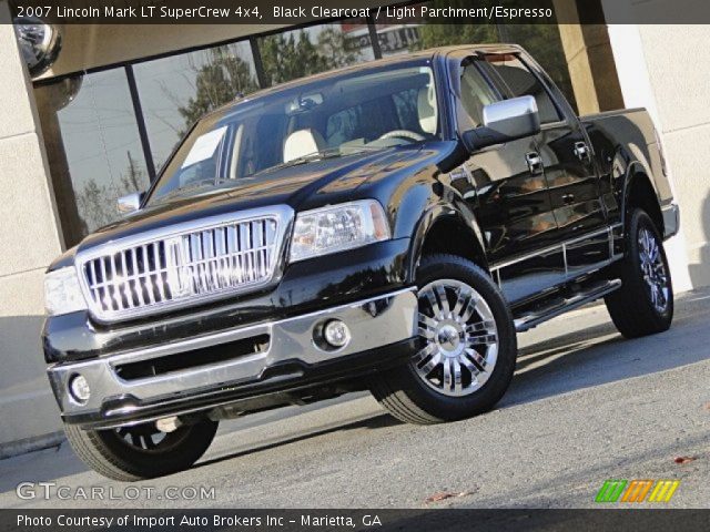 2007 Lincoln Mark LT SuperCrew 4x4 in Black Clearcoat