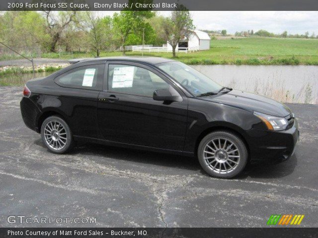 2009 Ford Focus SES Coupe in Ebony Black