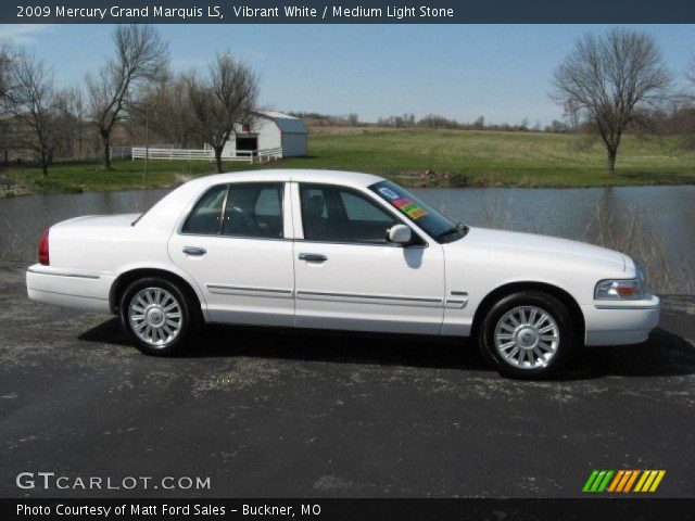 2009 Mercury Grand Marquis LS in Vibrant White