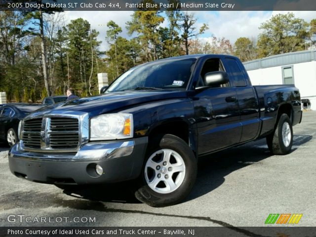 2005 Dodge Dakota SLT Club Cab 4x4 in Patriot Blue Pearl