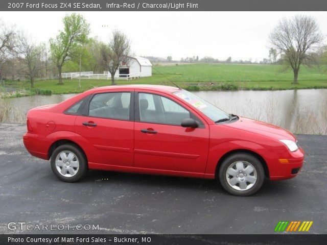2007 Ford Focus ZX4 SE Sedan in Infra-Red