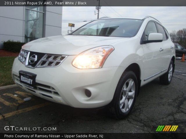 2011 Nissan Rogue SV AWD in Pearl White
