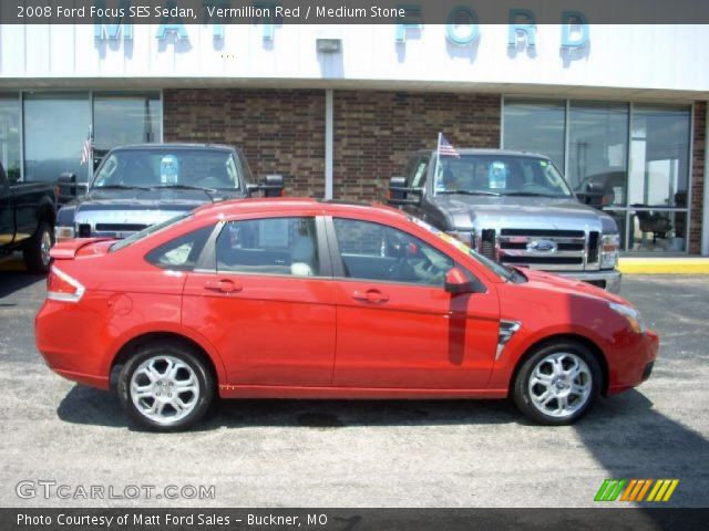 2008 Ford Focus SES Sedan in Vermillion Red