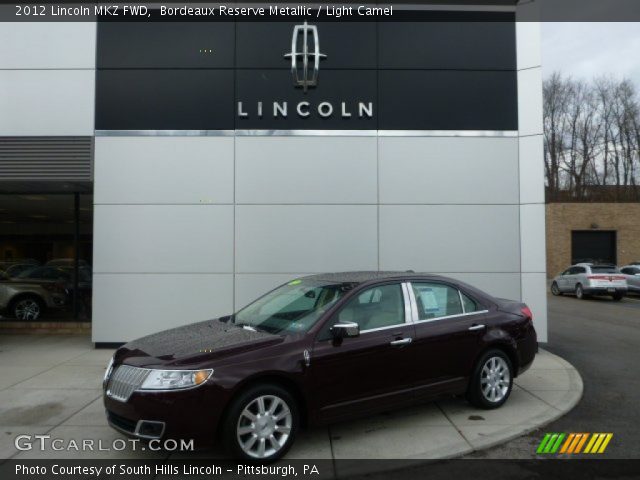 2012 Lincoln MKZ FWD in Bordeaux Reserve Metallic