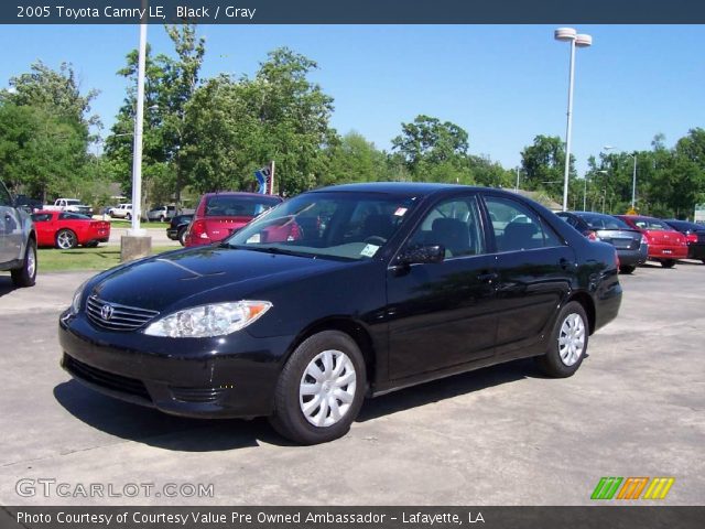 2005 Toyota Camry LE in Black