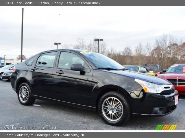 2011 Ford Focus SE Sedan in Ebony Black
