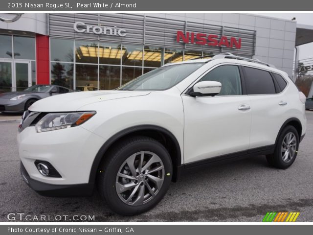 2015 Nissan Rogue SL in Pearl White
