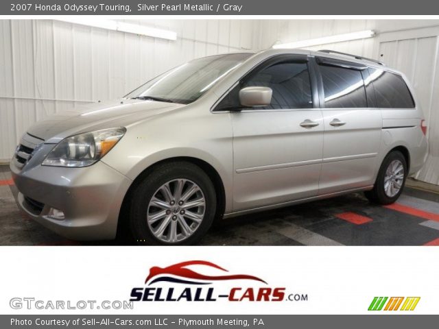 2007 Honda Odyssey Touring in Silver Pearl Metallic