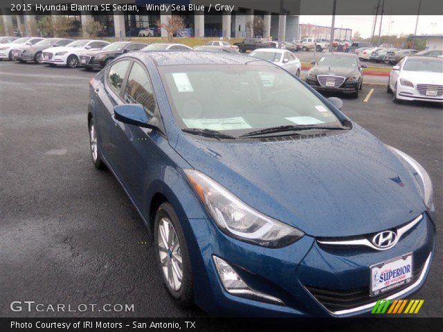 2015 Hyundai Elantra SE Sedan in Windy Sea Blue