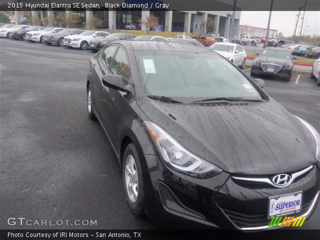 2015 Hyundai Elantra SE Sedan in Black Diamond