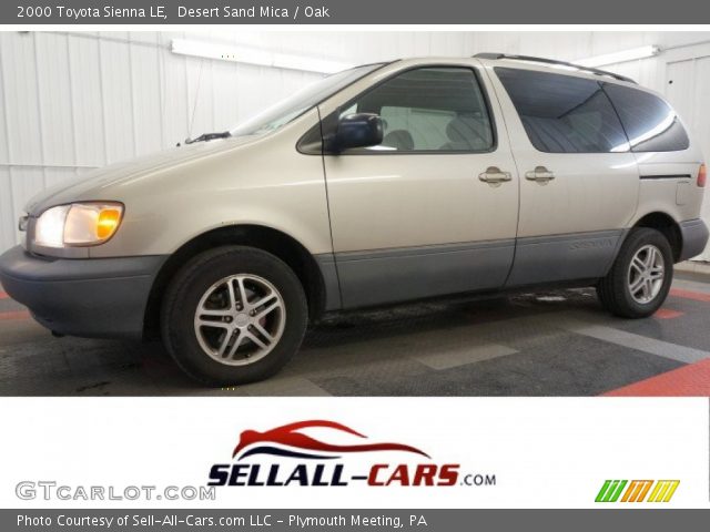 2000 Toyota Sienna LE in Desert Sand Mica