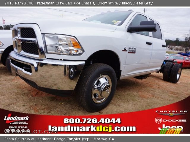 2015 Ram 3500 Tradesman Crew Cab 4x4 Chassis in Bright White