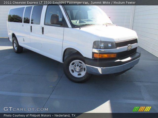 2011 Chevrolet Express LT 3500 Extended Passenger Van in Summit White