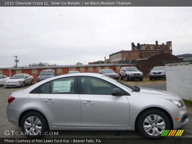 2015 Chevrolet Cruze LS in Silver Ice Metallic
