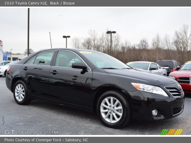 2010 Toyota Camry XLE in Black