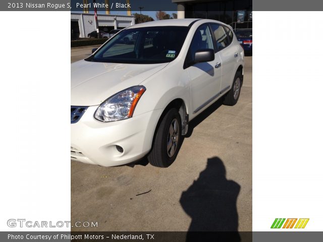 2013 Nissan Rogue S in Pearl White
