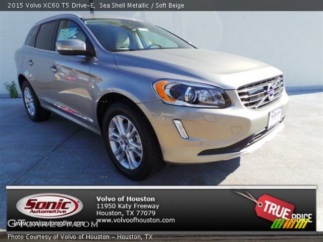 2015 Volvo XC60 T5 Drive-E in Sea Shell Metallic