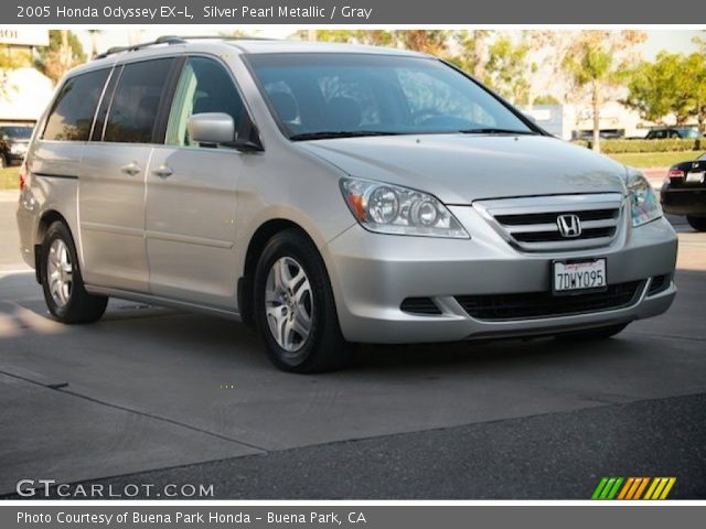 2005 Honda Odyssey EX-L in Silver Pearl Metallic