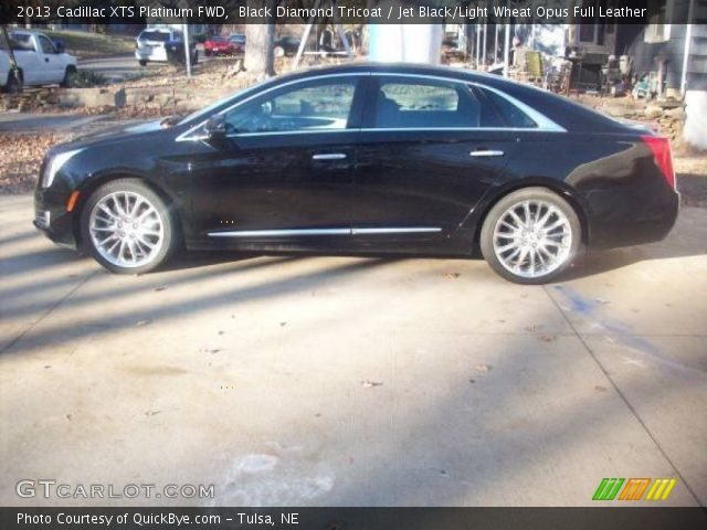 2013 Cadillac XTS Platinum FWD in Black Diamond Tricoat