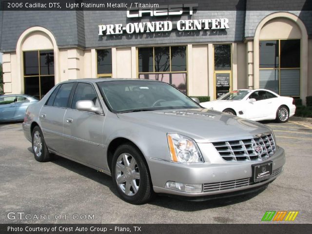 2006 Cadillac DTS  in Light Platinum Metallic