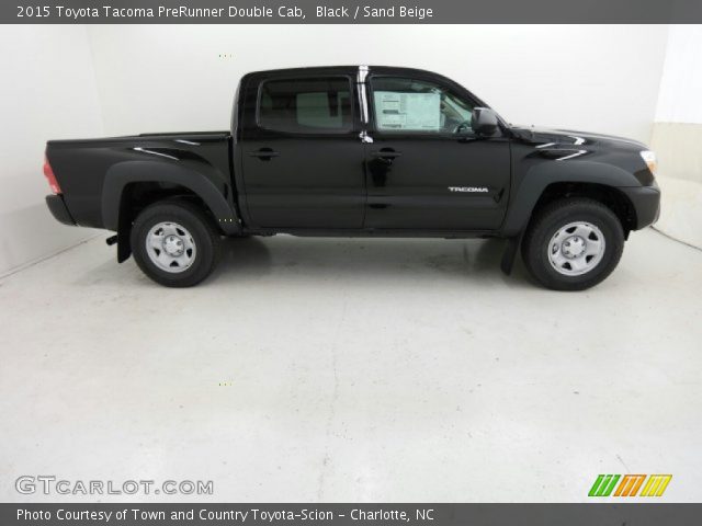 2015 Toyota Tacoma PreRunner Double Cab in Black
