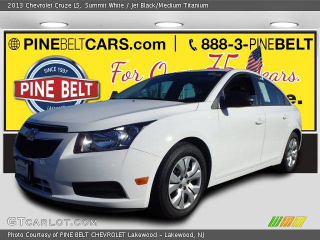 2013 Chevrolet Cruze LS in Summit White