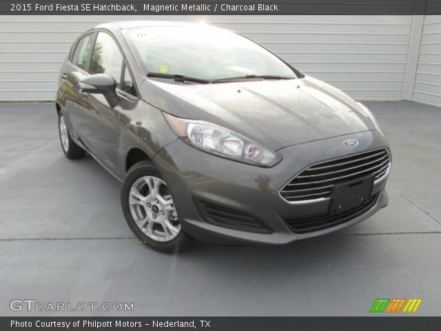 2015 Ford Fiesta SE Hatchback in Magnetic Metallic