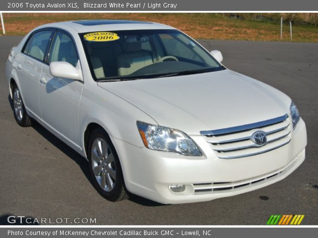 2006 Toyota Avalon XLS in Blizzard White Pearl
