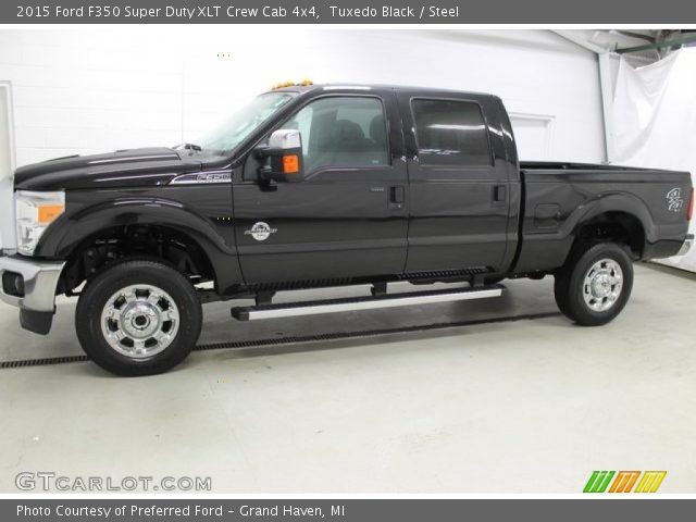 2015 Ford F350 Super Duty XLT Crew Cab 4x4 in Tuxedo Black