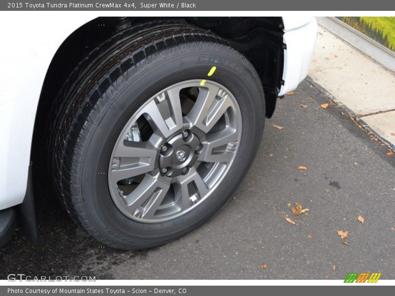 Super White / Black 2015 Toyota Tundra Platinum CrewMax 4x4