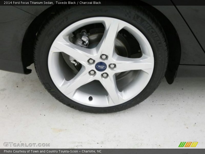 Tuxedo Black / Charcoal Black 2014 Ford Focus Titanium Sedan