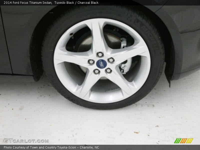 Tuxedo Black / Charcoal Black 2014 Ford Focus Titanium Sedan