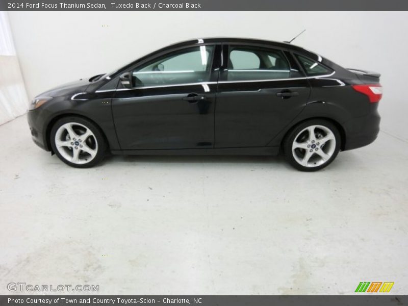 Tuxedo Black / Charcoal Black 2014 Ford Focus Titanium Sedan