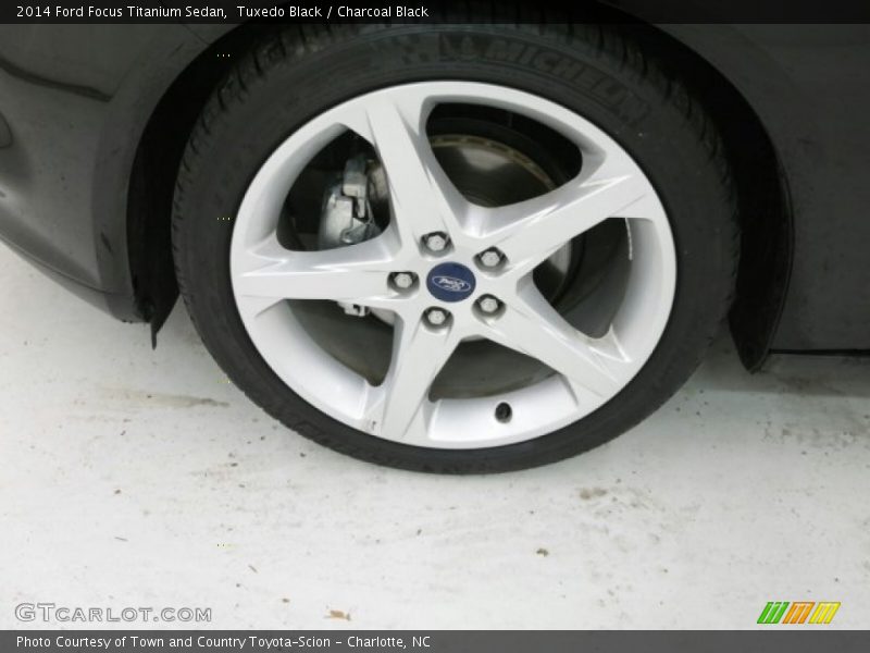 Tuxedo Black / Charcoal Black 2014 Ford Focus Titanium Sedan