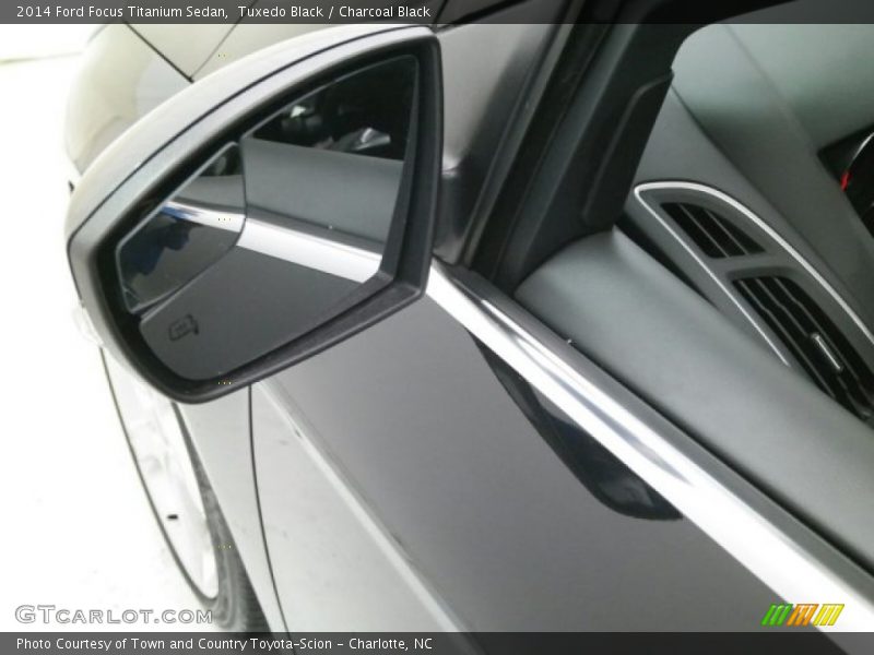 Tuxedo Black / Charcoal Black 2014 Ford Focus Titanium Sedan