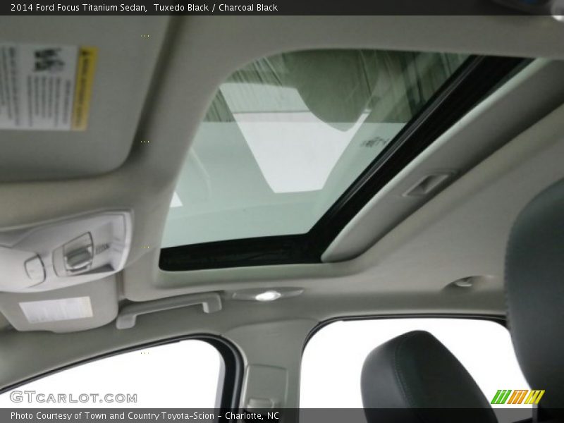 Tuxedo Black / Charcoal Black 2014 Ford Focus Titanium Sedan