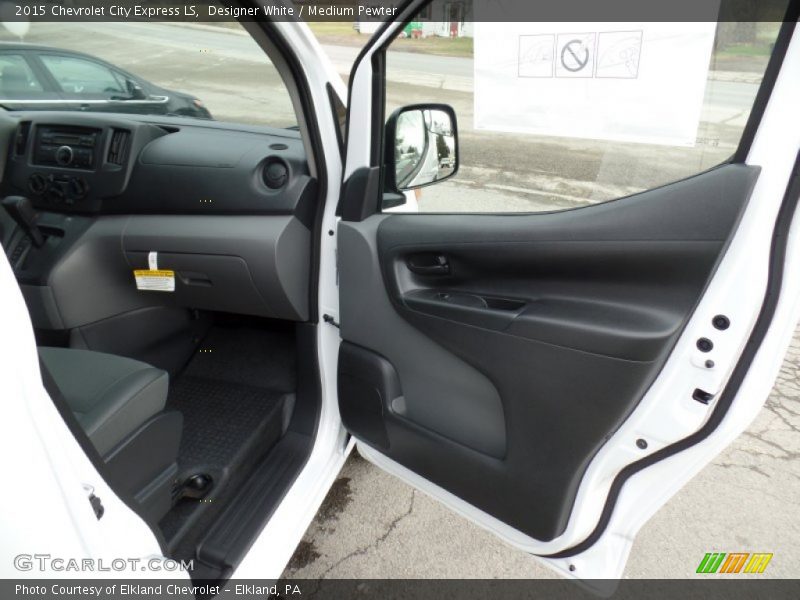 Designer White / Medium Pewter 2015 Chevrolet City Express LS