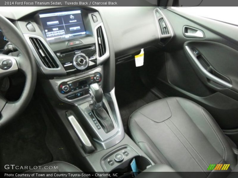 Tuxedo Black / Charcoal Black 2014 Ford Focus Titanium Sedan