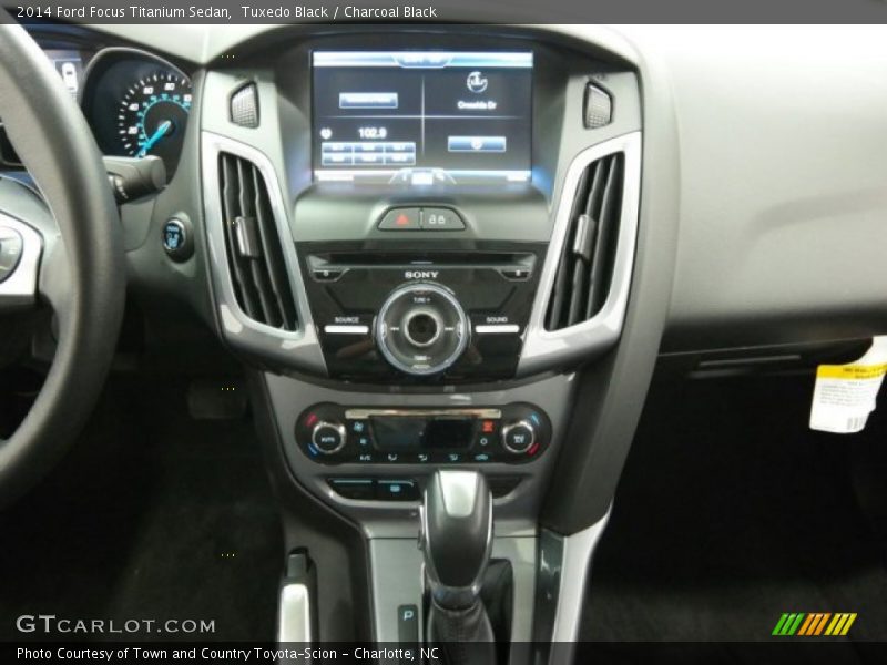 Tuxedo Black / Charcoal Black 2014 Ford Focus Titanium Sedan