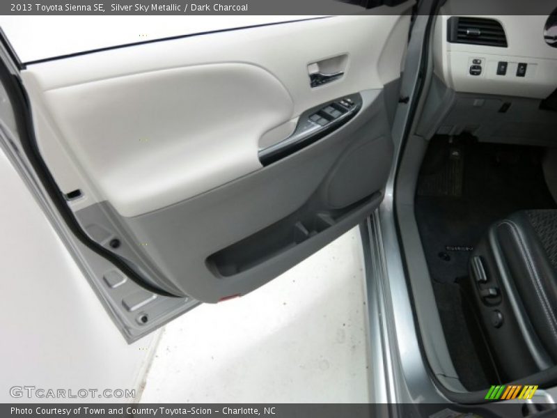 Silver Sky Metallic / Dark Charcoal 2013 Toyota Sienna SE
